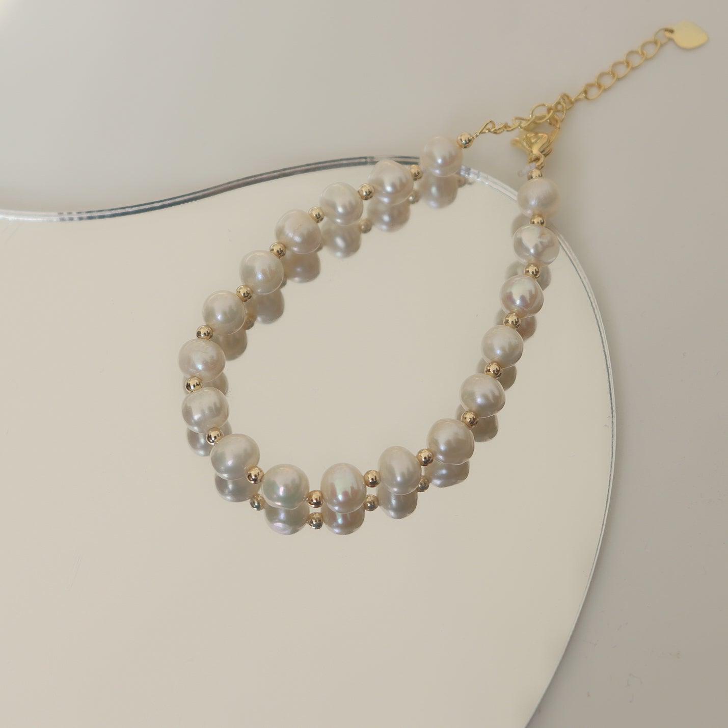 Exquisite Handmade Freshwater Pearl Beaded Bracelet - A Touch of Elegance for Every Occasion