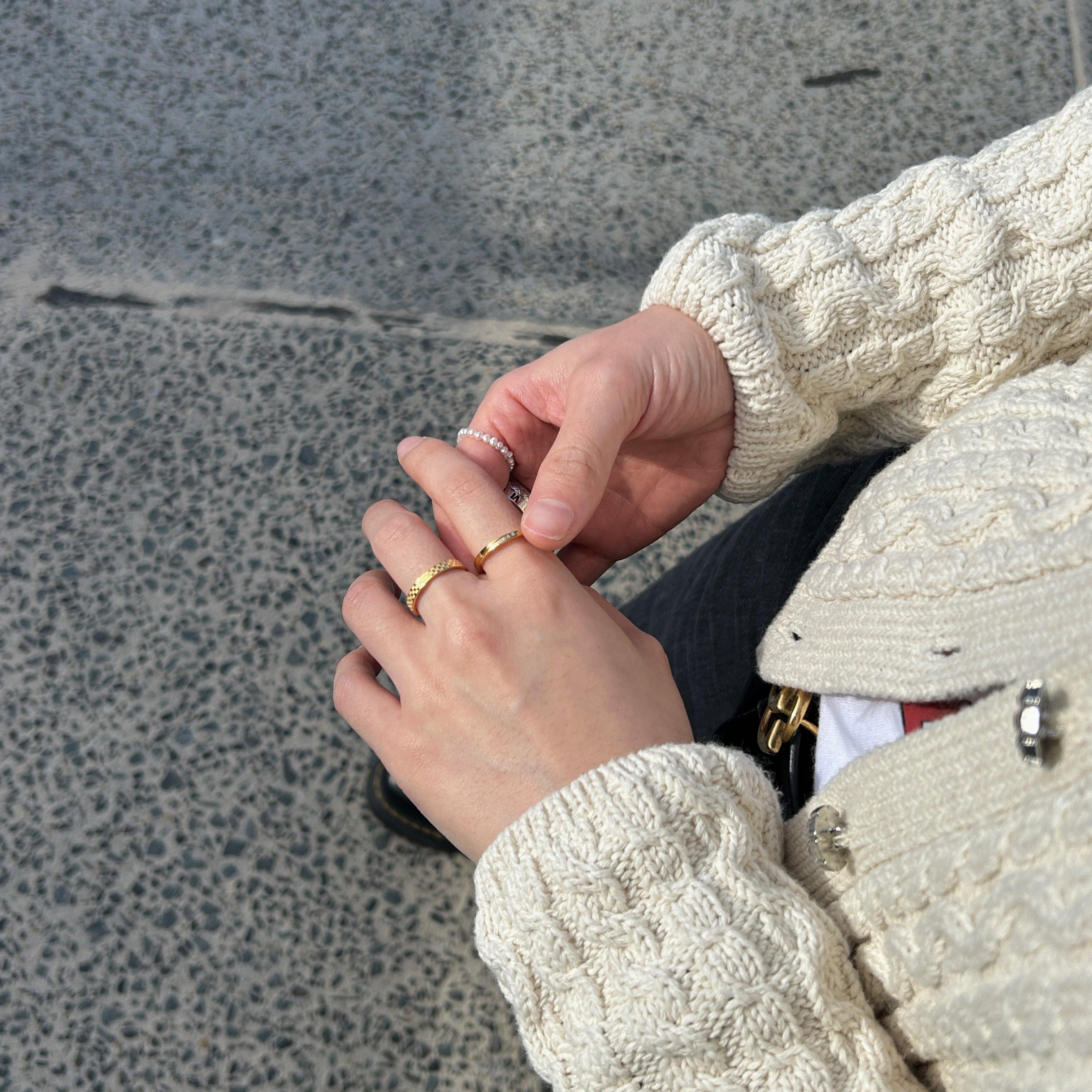 Everyday Elegance: Gold Plated Minimalist Style Ring - Elevate Your Look with Timeless Simplicity