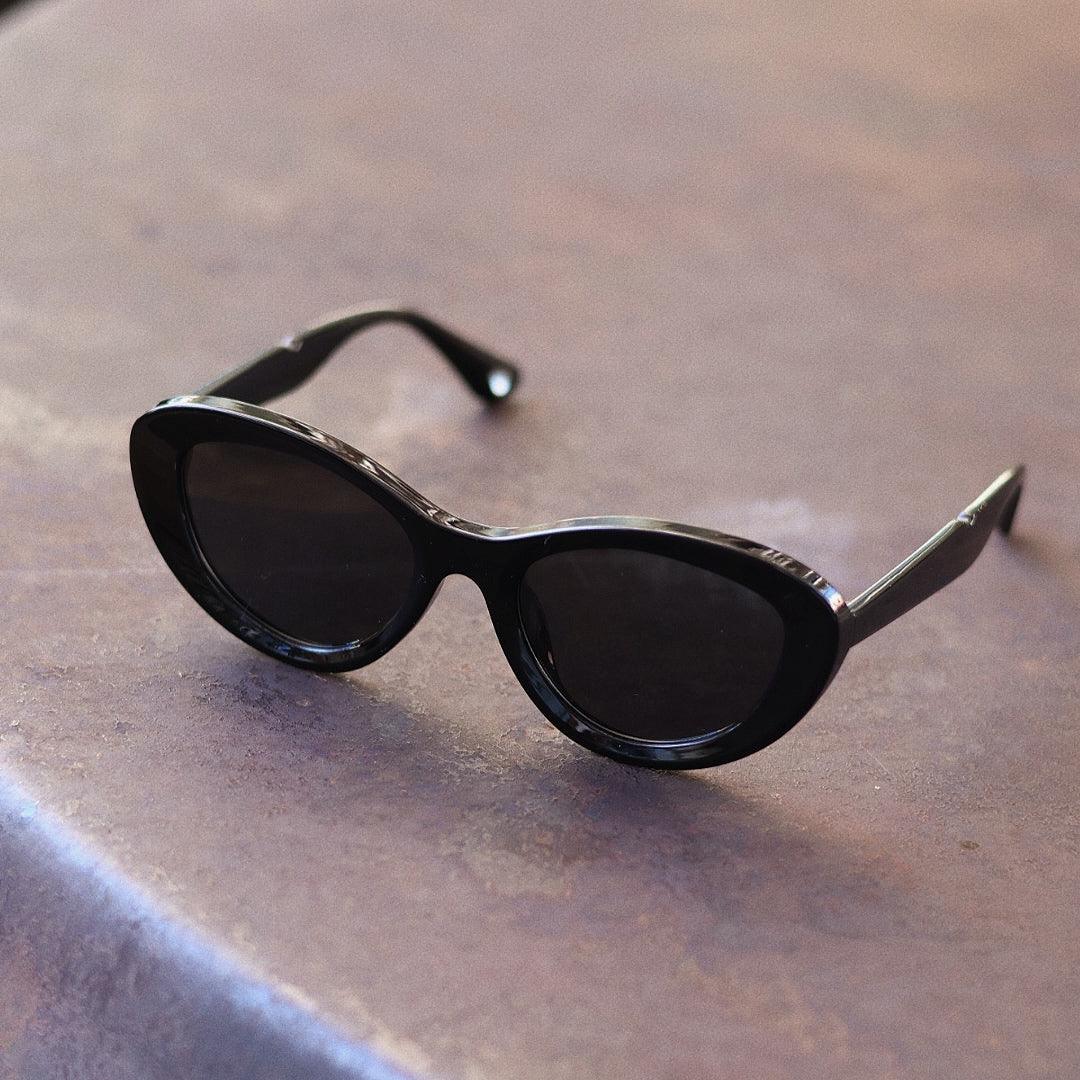 Stylish and Trendy Sunglasses for Men and Women - UV Protection polarised Eyewear for Fashion Enthusiasts
