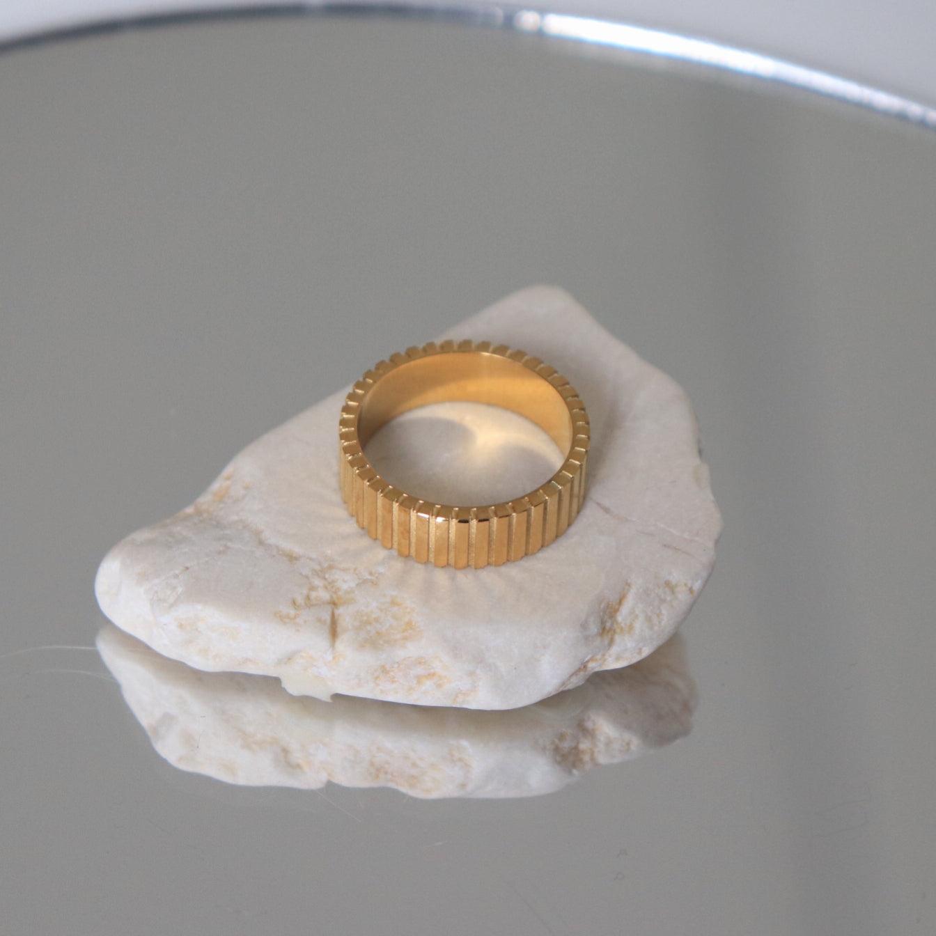 Reign ring - chailata.com
