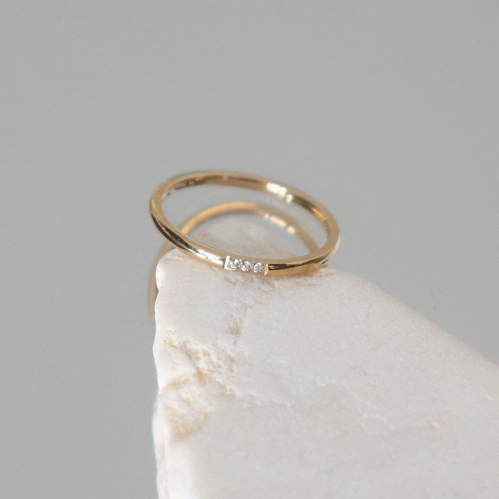 Everyday Elegance: Gold Plated Minimalist Style Ring - Elevate Your Look with Timeless Simplicity