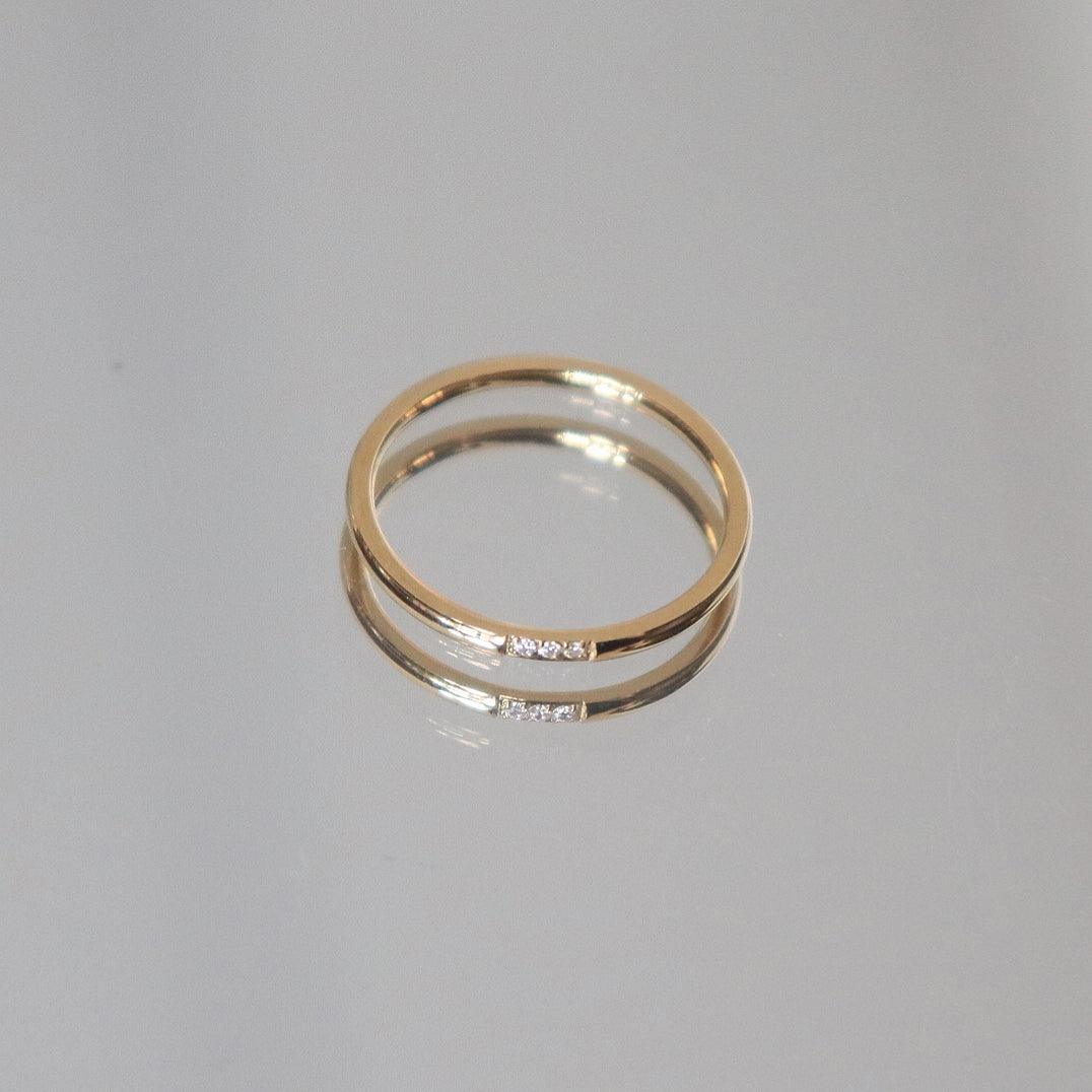 Everyday Elegance: Gold Plated Minimalist Style Ring - Elevate Your Look with Timeless Simplicity