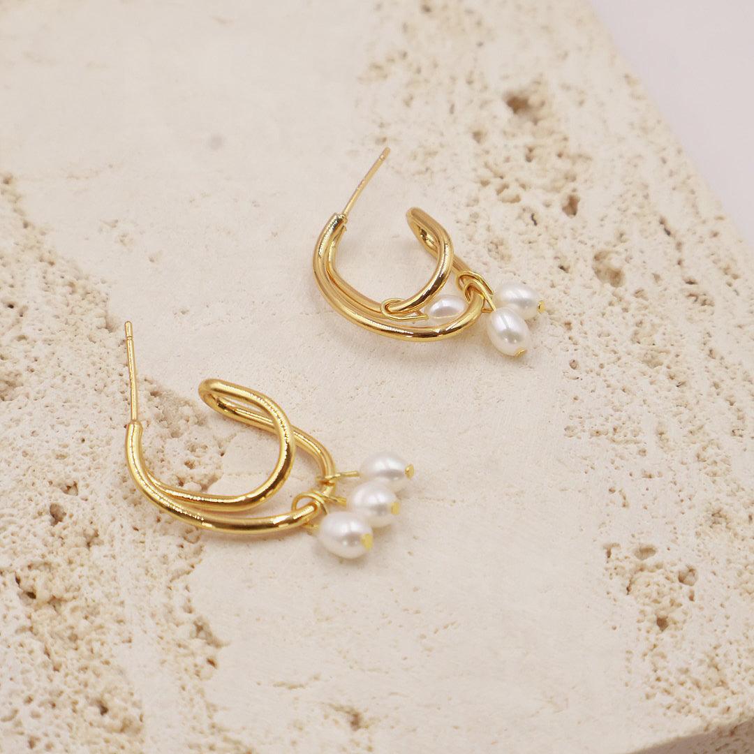 Exquisite Handmade Freshwater Pearl earrings- A Touch of Elegance for Every Occasion.