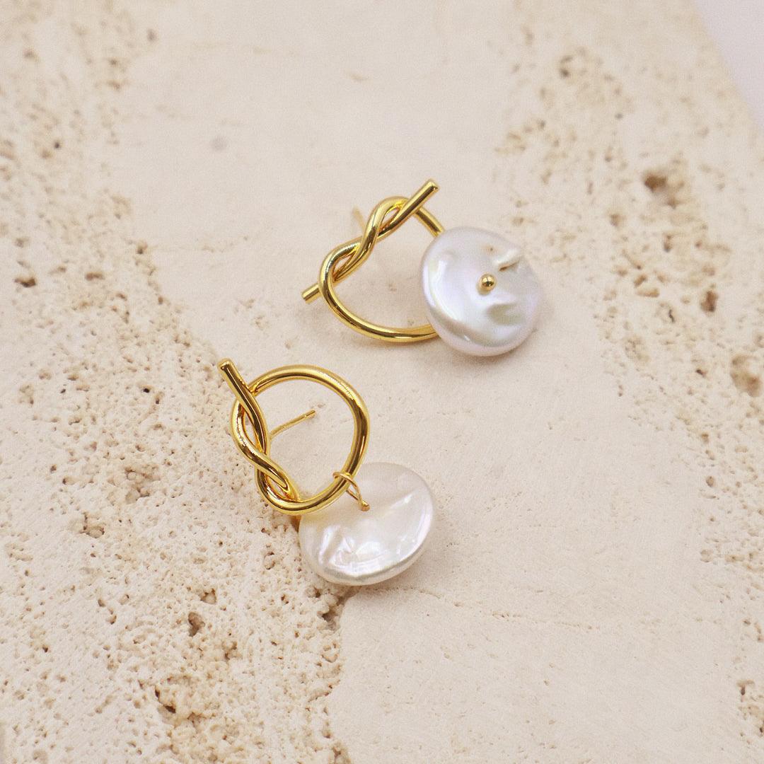 Exquisite Handmade Freshwater Pearl earrings- A Touch of Elegance for Every Occasion.