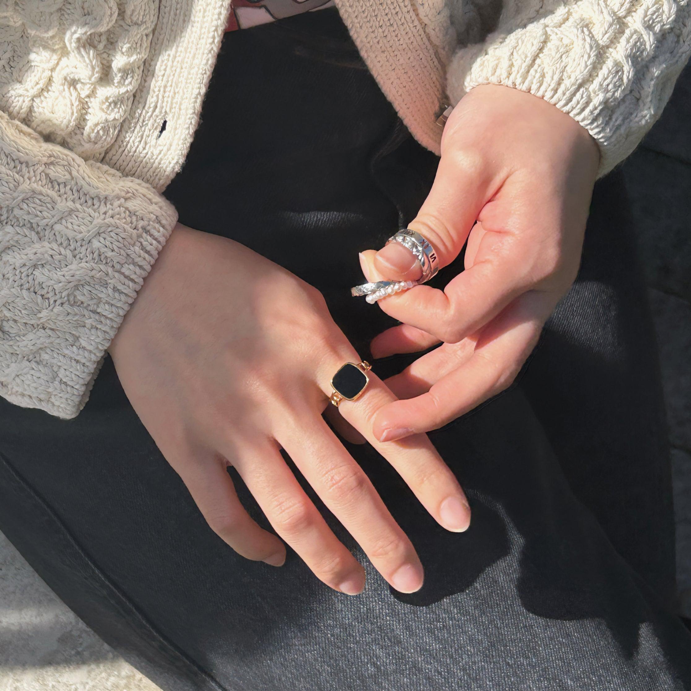 Everyday Elegance: Gold Plated Minimalist Style Ring - Elevate Your Look with Timeless Simplicity