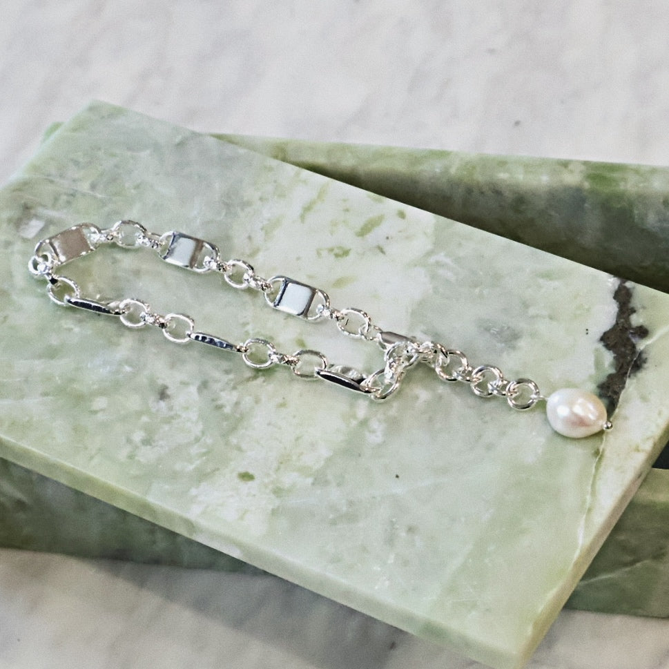 Eska bracelet