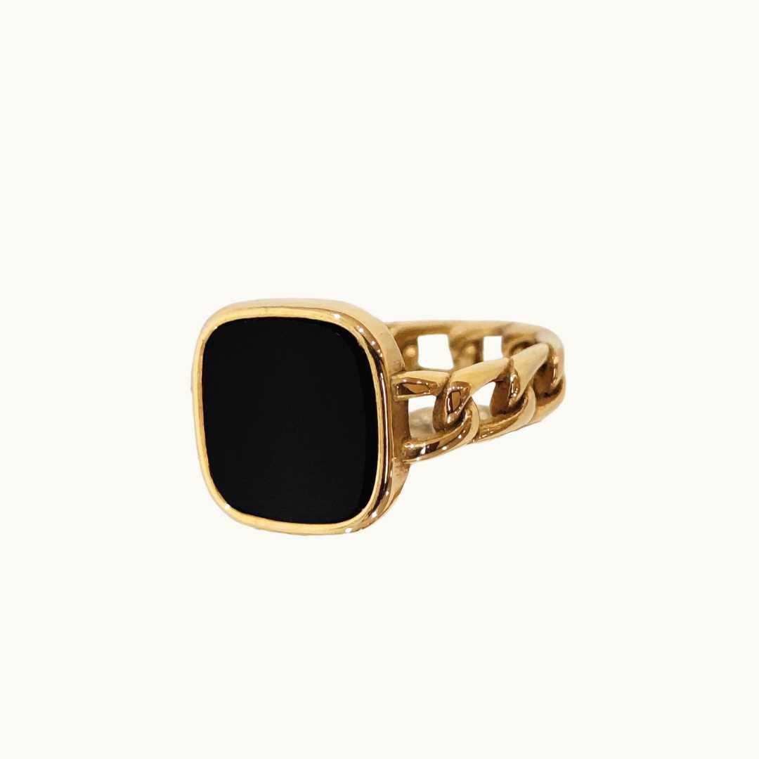 Everyday Elegance: Gold Plated Minimalist Style Ring - Elevate Your Look with Timeless Simplicity